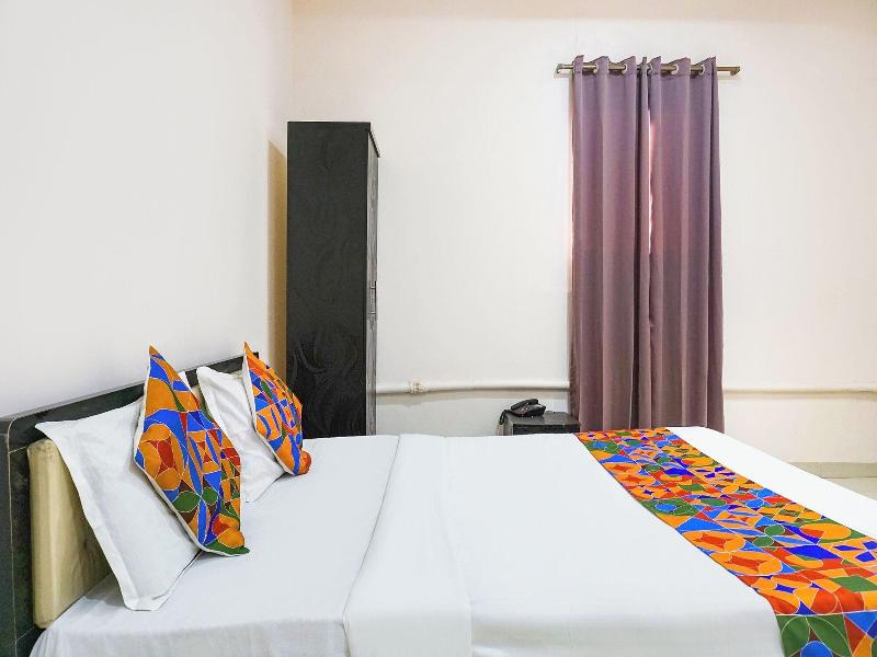 Fabhotel Rachana Residency image