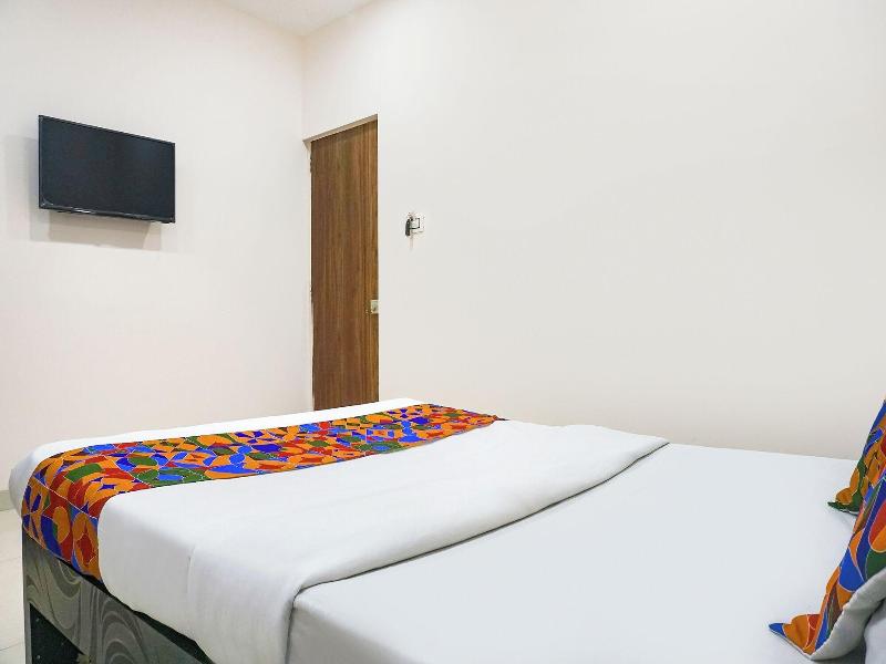 Fabhotel Rachana Residency image