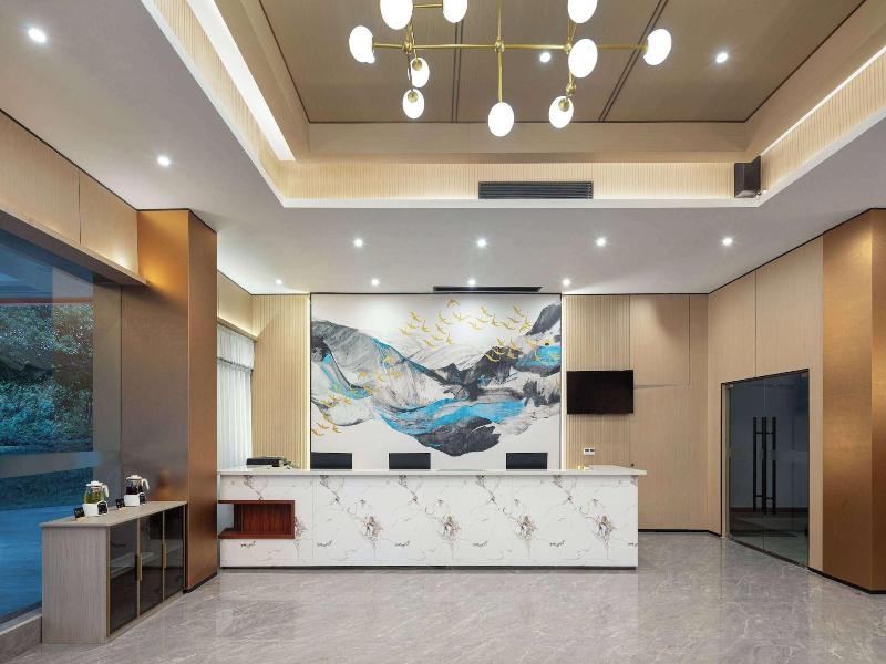 Hawthorn By Wyndham Guangzhou Baiyun Airport image