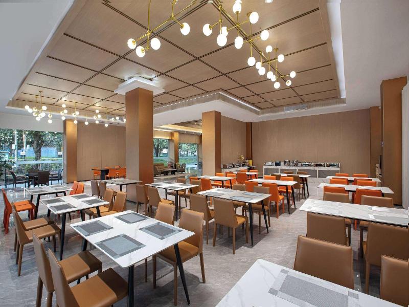 Hawthorn By Wyndham Guangzhou Baiyun Airport image