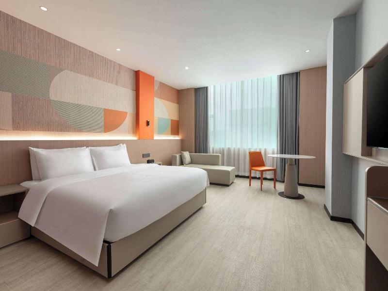 Hawthorn By Wyndham Guangzhou Baiyun Airport image