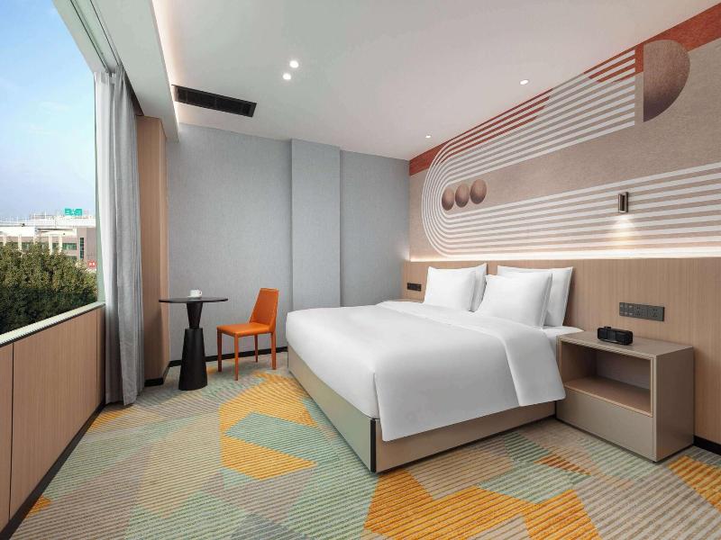 Hawthorn By Wyndham Guangzhou Baiyun Airport image