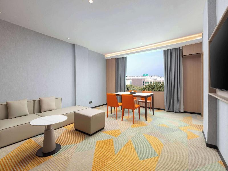 Hawthorn By Wyndham Guangzhou Baiyun Airport image