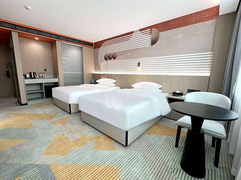 Hawthorn By Wyndham Guangzhou Baiyun Airport image