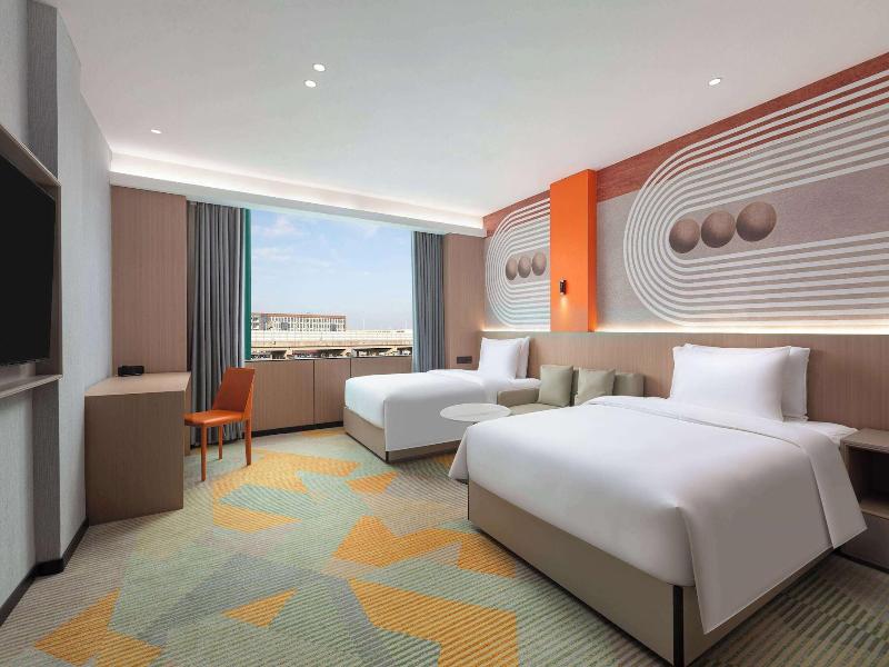 Hawthorn By Wyndham Guangzhou Baiyun Airport image
