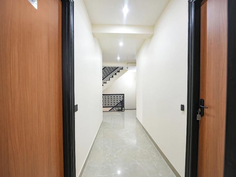 Fabhotel Rr Premium image