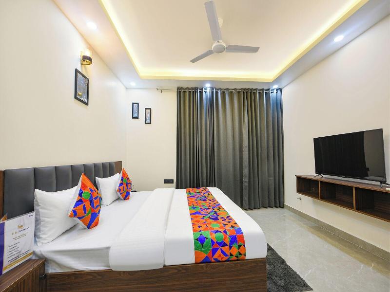 Fabhotel Rr Premium image