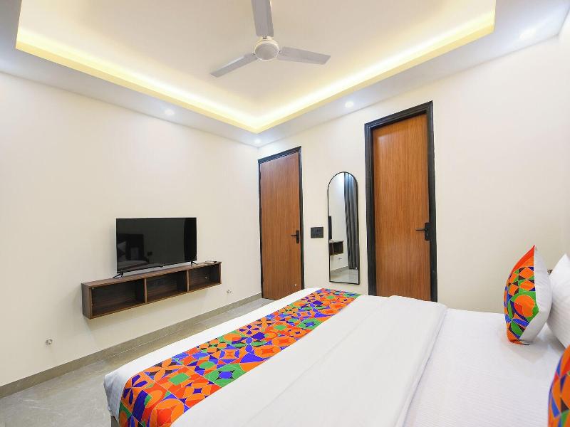 Fabhotel Rr Premium image