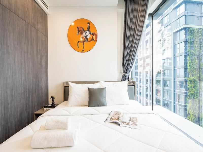 Kvg Luxstay West Tower Lumiere Riverside image