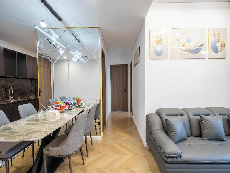 Kvg Luxstay West Tower Lumiere Riverside image