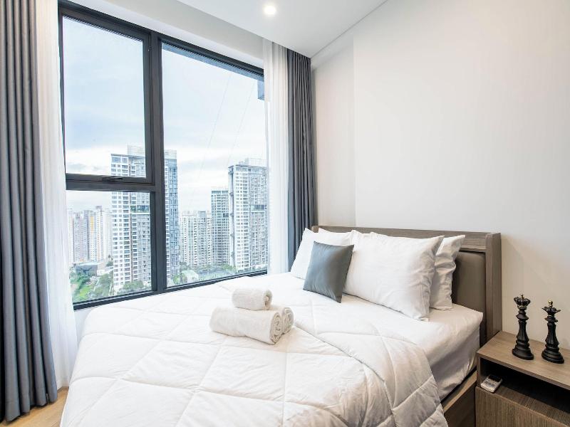 Kvg Luxstay West Tower Lumiere Riverside image