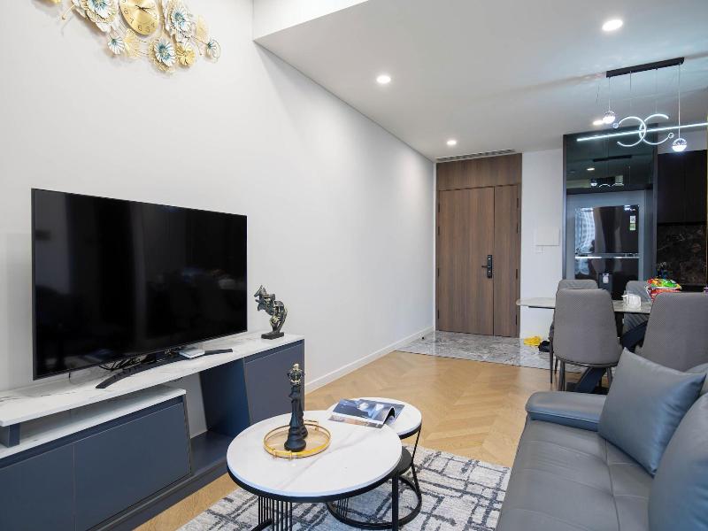 Kvg Luxstay West Tower Lumiere Riverside image