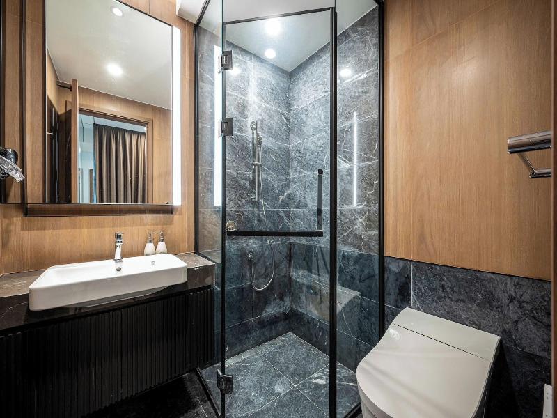 Kvg Luxstay West Tower Lumiere Riverside image
