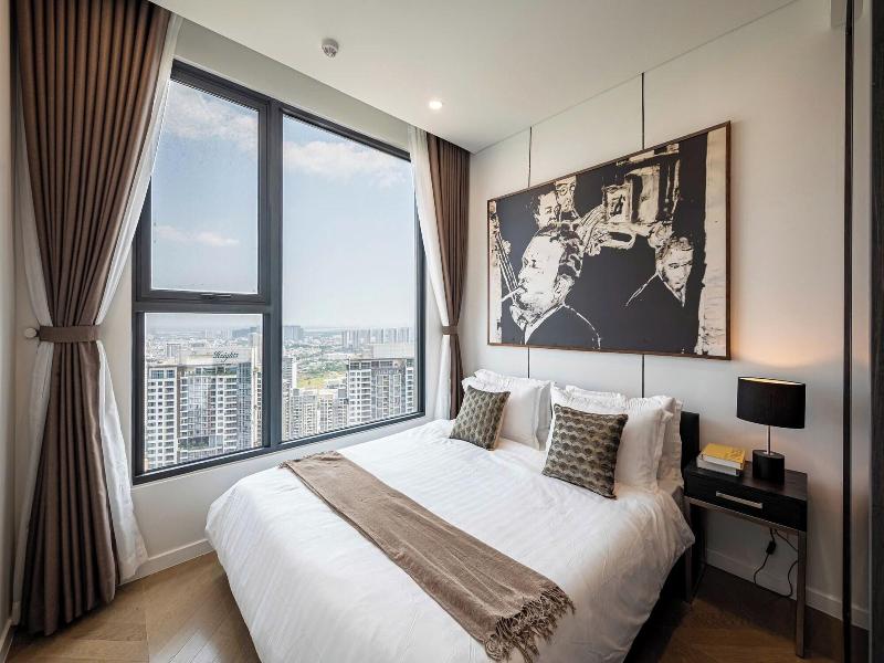 Kvg Luxstay West Tower Lumiere Riverside image