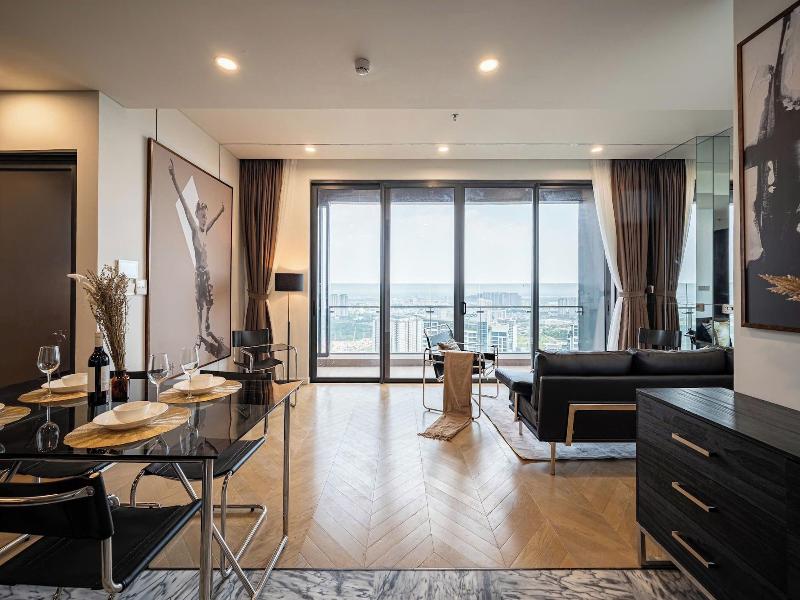 Kvg Luxstay West Tower Lumiere Riverside image
