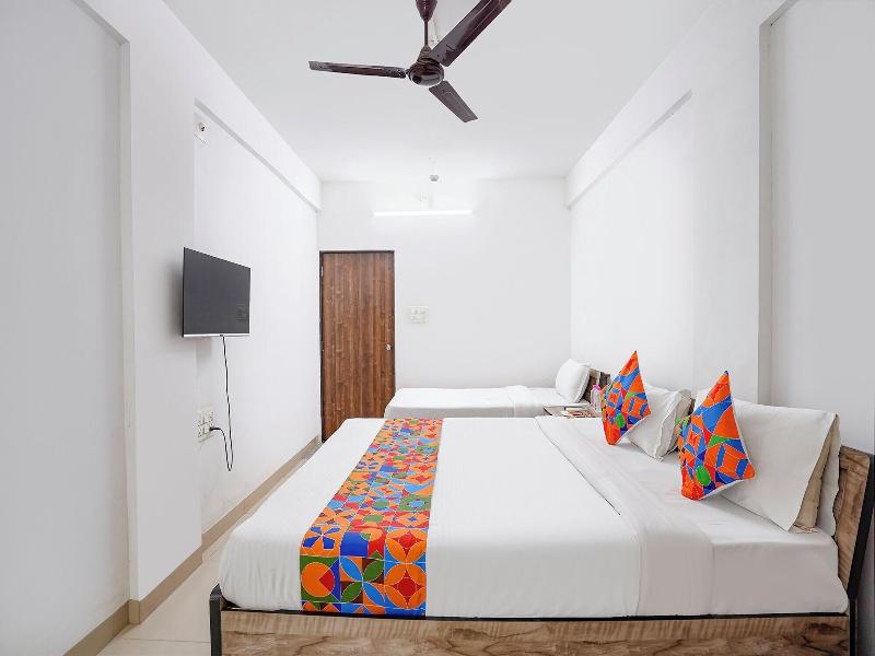 Fabhotel Relax image