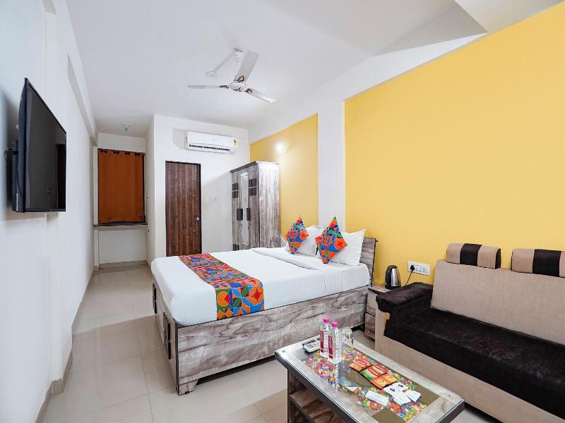 Fabhotel Relax image