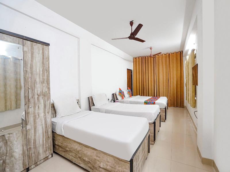 Fabhotel Relax image