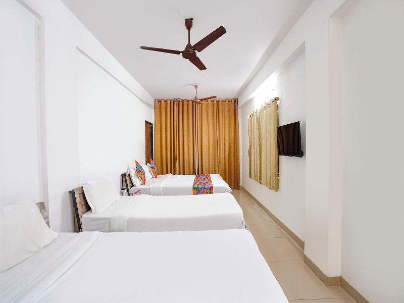Fabhotel Relax image