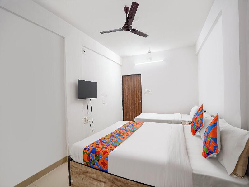 Fabhotel Relax image