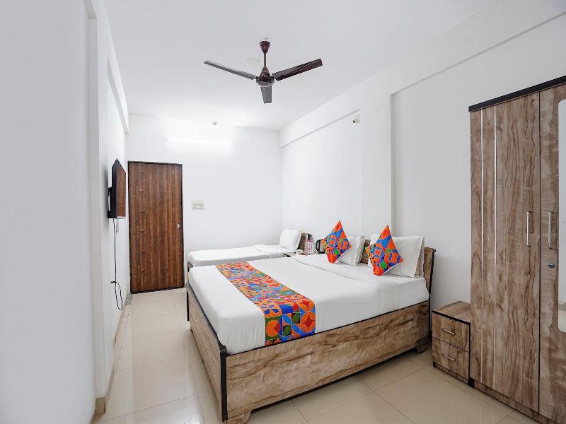 Fabhotel Relax image