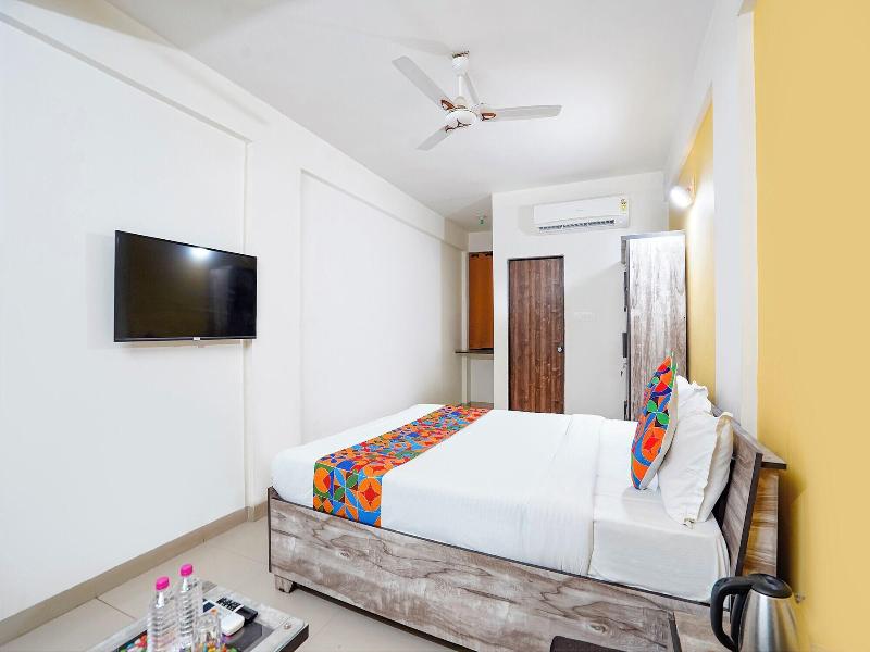 Fabhotel Relax image