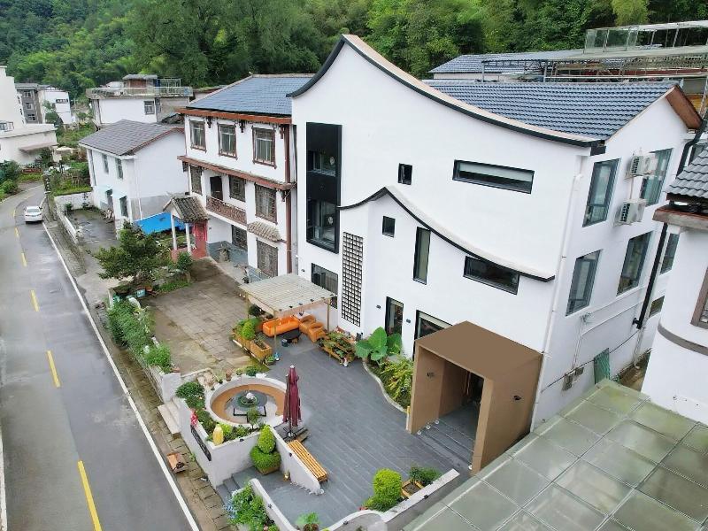 Everchanging Seasons Homestay