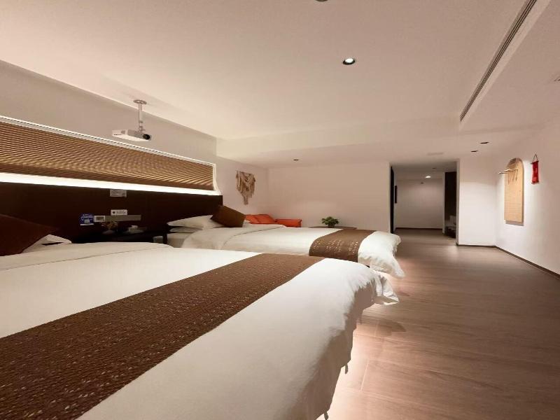 Everchanging Seasons Homestay image