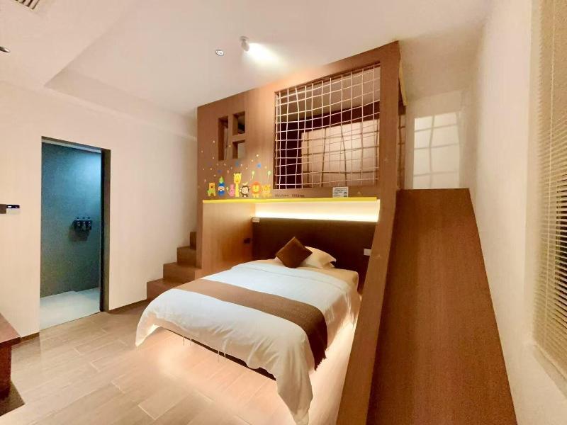 Everchanging Seasons Homestay image