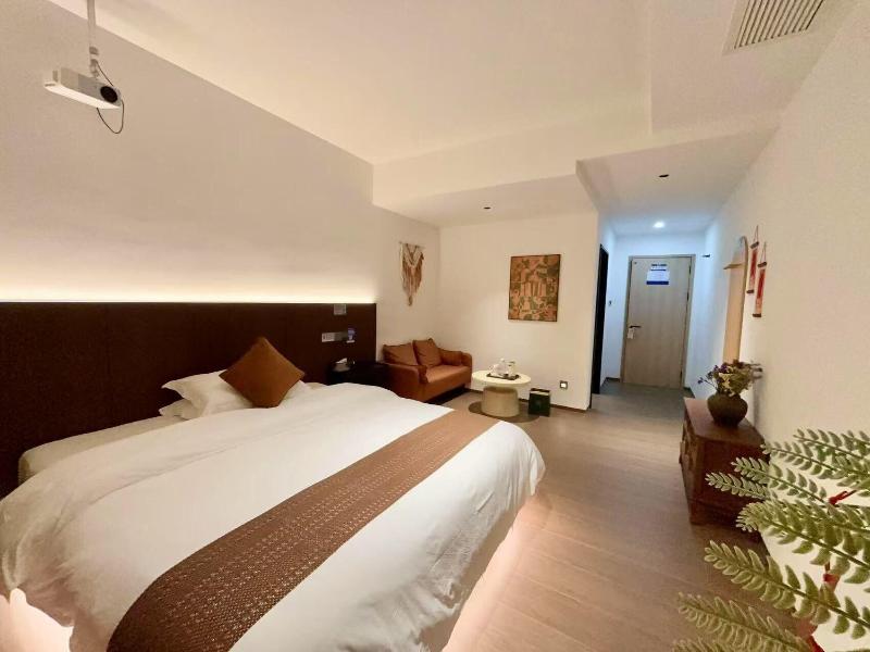 Everchanging Seasons Homestay image