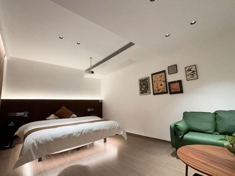 Everchanging Seasons Homestay image