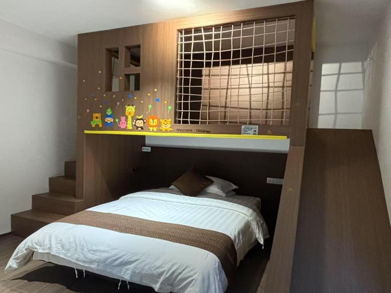 Everchanging Seasons Homestay image