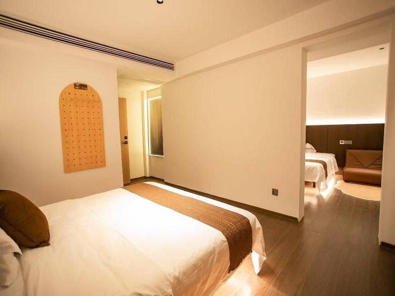 Everchanging Seasons Homestay image