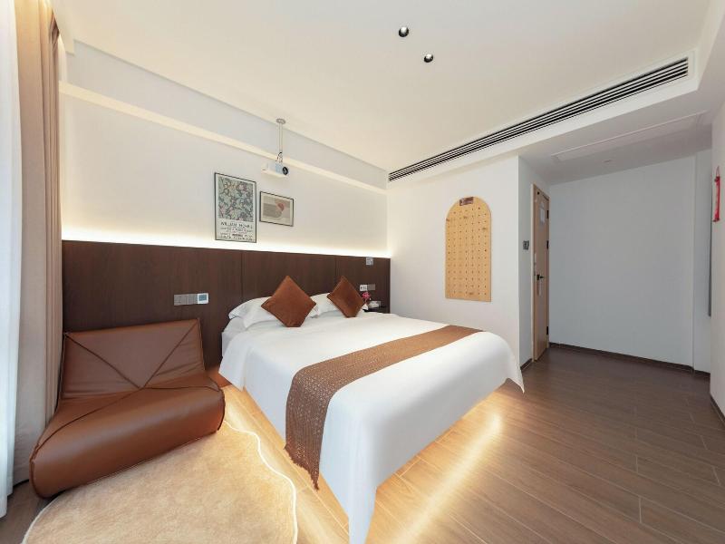 Everchanging Seasons Homestay image