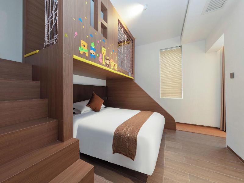 Everchanging Seasons Homestay image