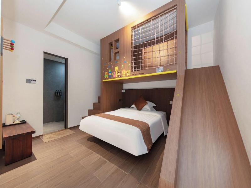 Everchanging Seasons Homestay image