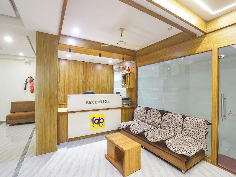 Fabhotel Raj Villa image