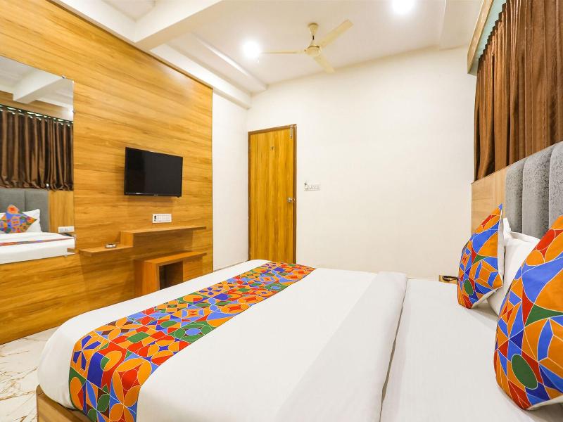 Fabhotel Raj Villa image