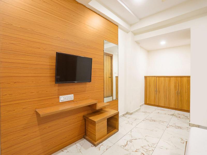 Fabhotel Raj Villa image