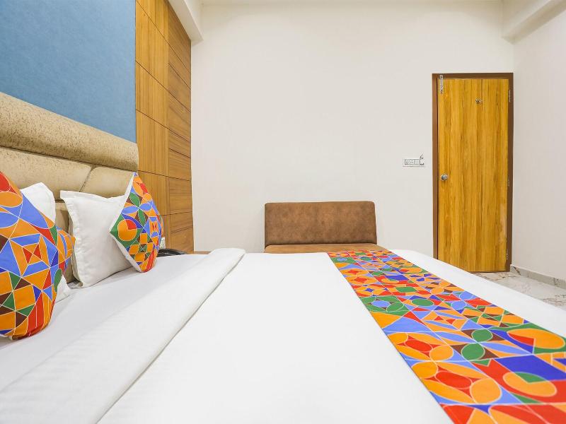 Fabhotel Raj Villa image