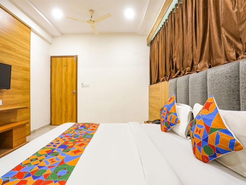 Fabhotel Raj Villa image
