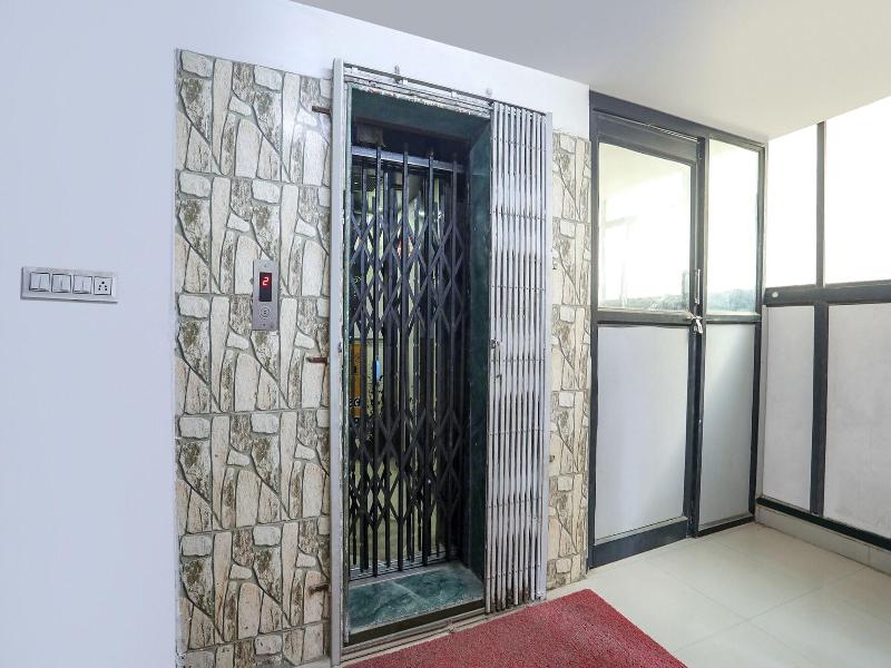 Fabhotel Raj Villa image