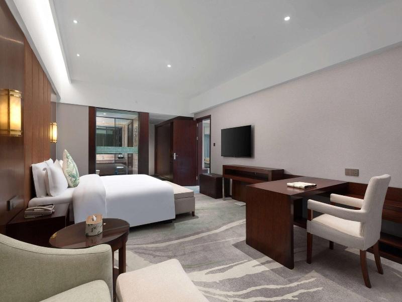Wyndham Garden Qianjiang Downtown image