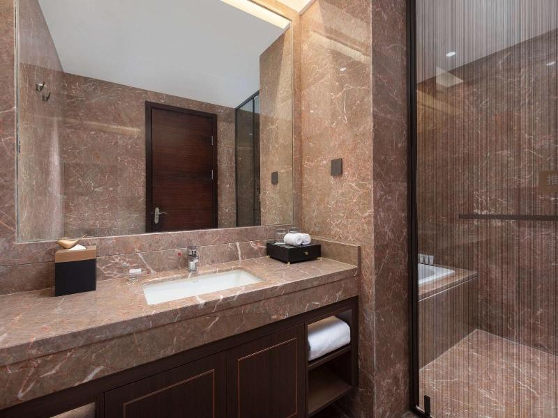 Wyndham Garden Qianjiang Downtown image 8