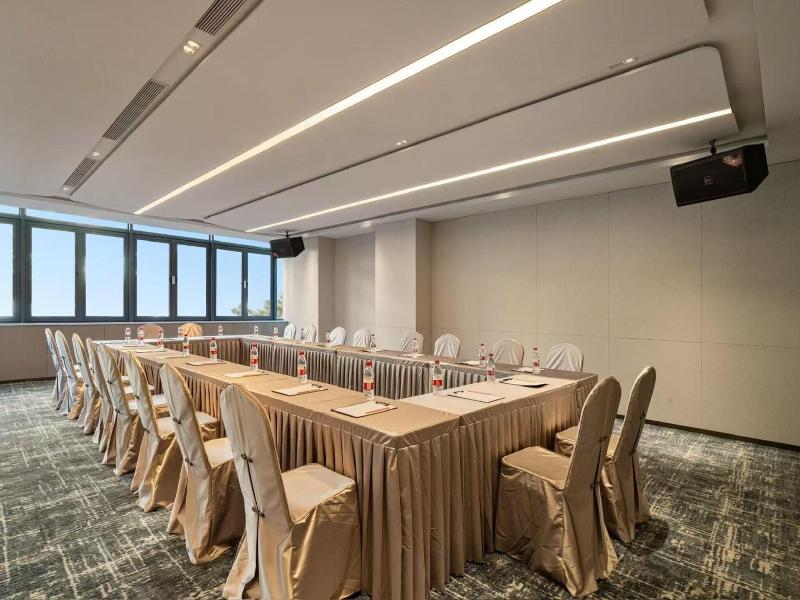 Shanghai Hongqiao Heyitang Hotel image