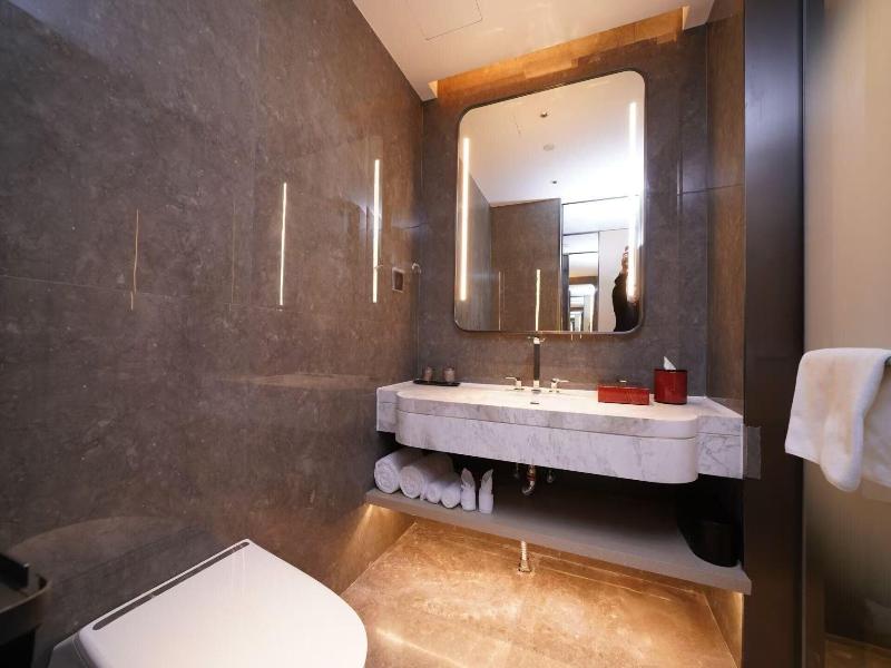 Shanghai Hongqiao Heyitang Hotel image