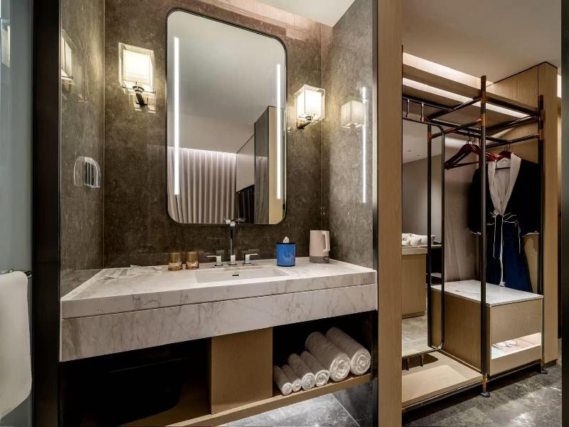Shanghai Hongqiao Heyitang Hotel image