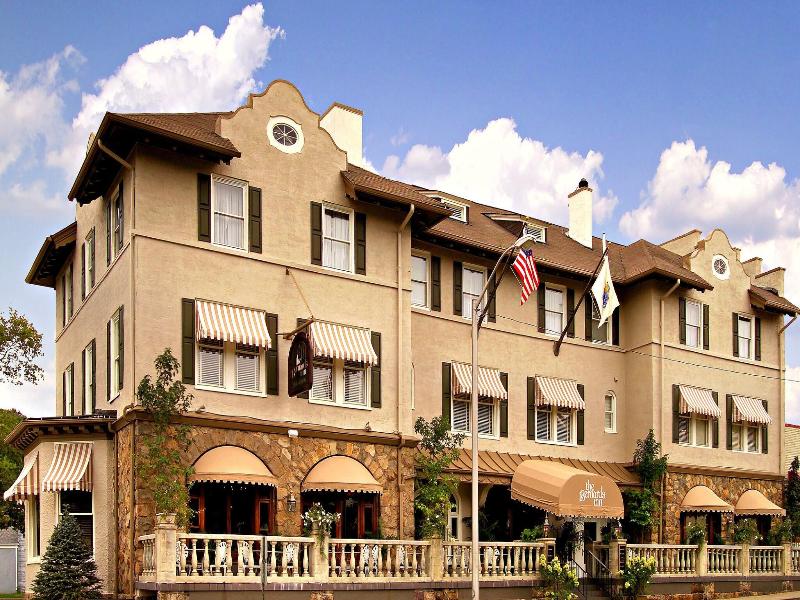 Bernards Inn image