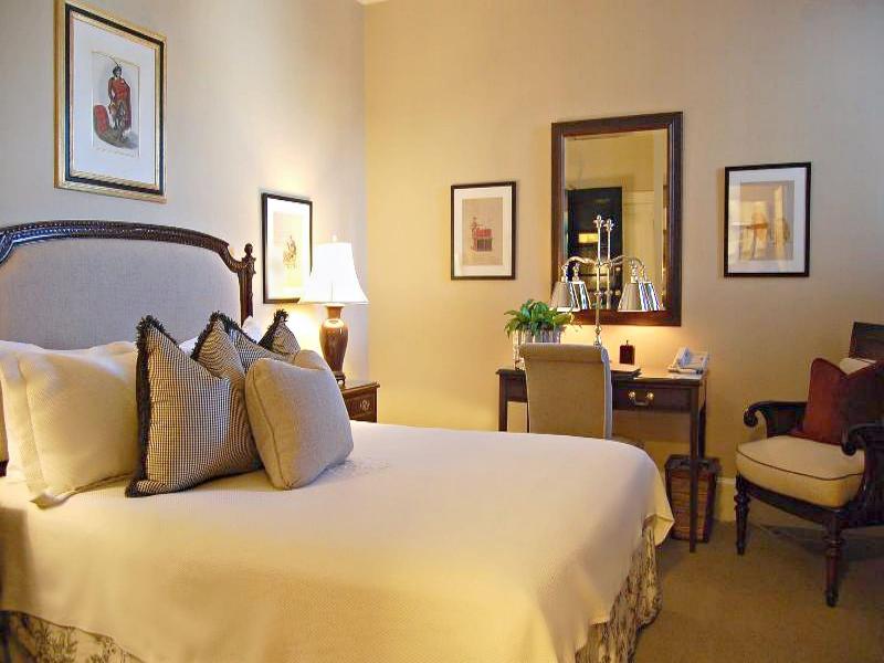 Bernards Inn image