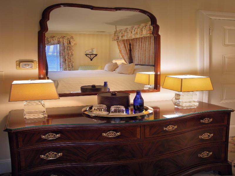Bernards Inn image